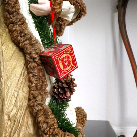 Vintage 23"' tall Gold & Cream Victorian/Old World Santa Tree Topper - Picture 6 of 7